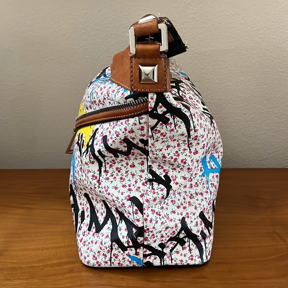 Authentic L.A.M.B Ditzy Graffiti Hobo Handbag - Picture 4 of 17